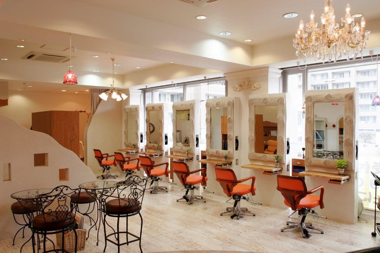 ヘアードレッシングゼル一之江店の店内